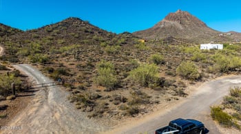 - Jenny Lin Rd #-, New River, AZ 85087