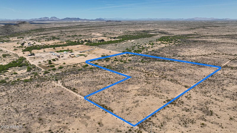 0 401 42 036h -- #-, Arlington, AZ 85322