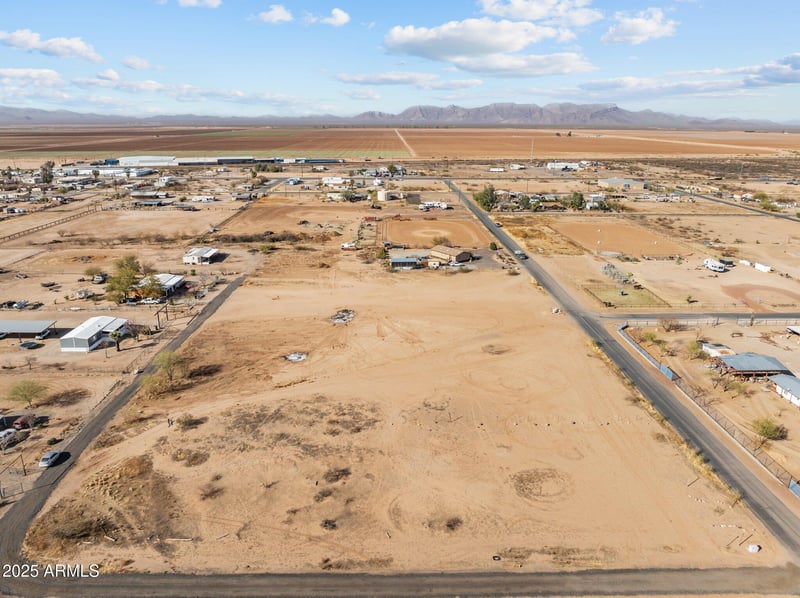 0 4th St #3 & 4, Aguila, AZ 85320