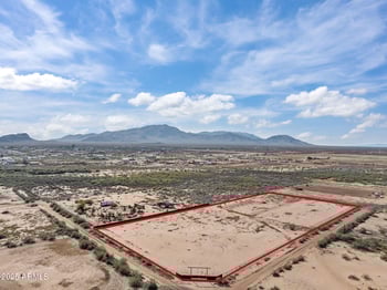 0 4th St #-, Aguila, AZ 85320