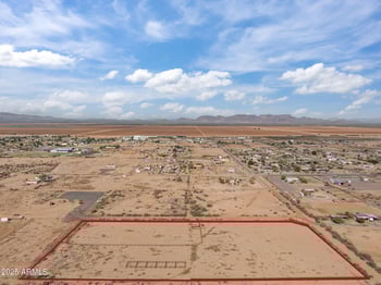 0 4th St #-, Aguila, AZ 85320