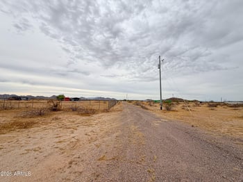 Barnes Rd #5, Maricopa, AZ 85139