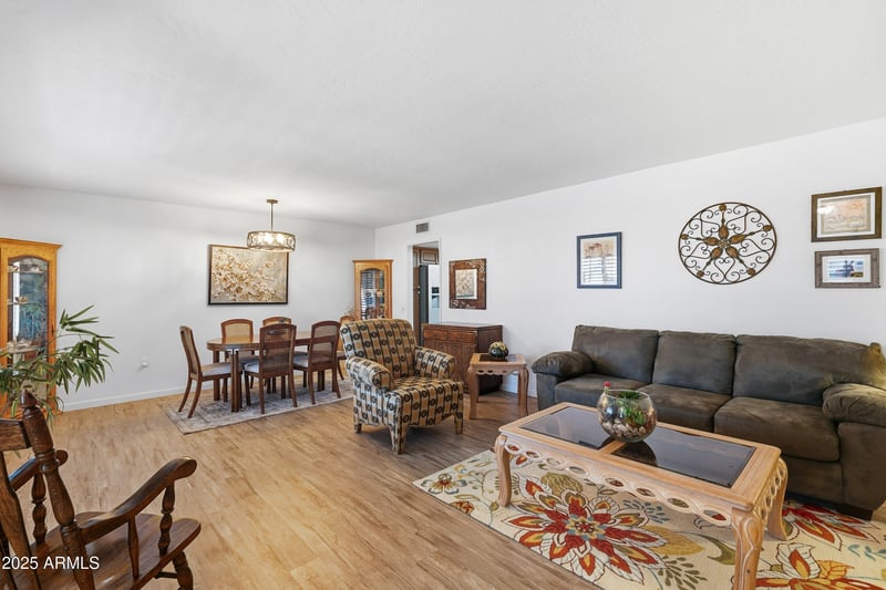0  Dr, Sun City, AZ 85373