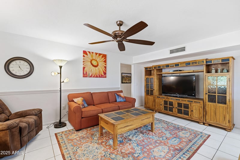 0  Dr, Sun City, AZ 85373