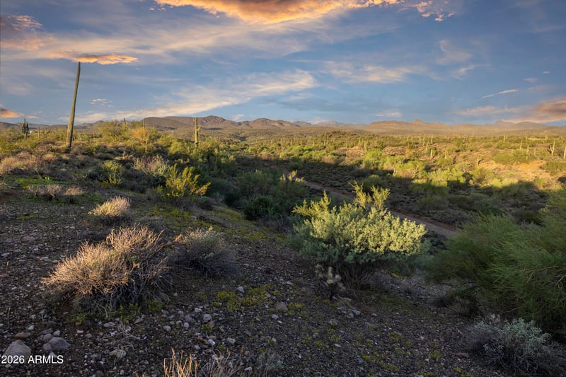 0 N Quiet Hills Dr #3, Morristown, AZ 85342
