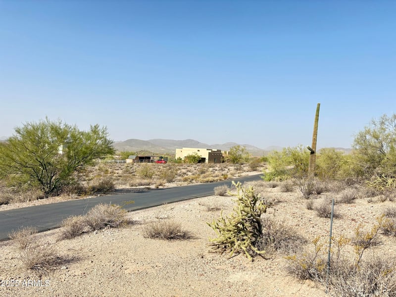 0 Quiet Hills Dr #-, Morristown, AZ 85342