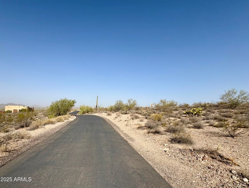 0 Quiet Hills Dr #-, Morristown, AZ 85342