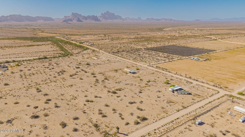 541st Ave #16, Tonopah, AZ 85354