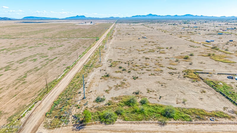 Baseline Rd #140, Tonopah, AZ 85354