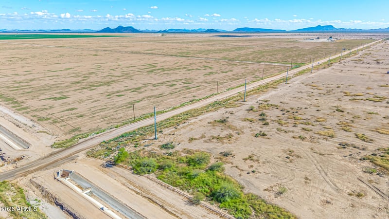 Baseline Rd #140, Tonopah, AZ 85354