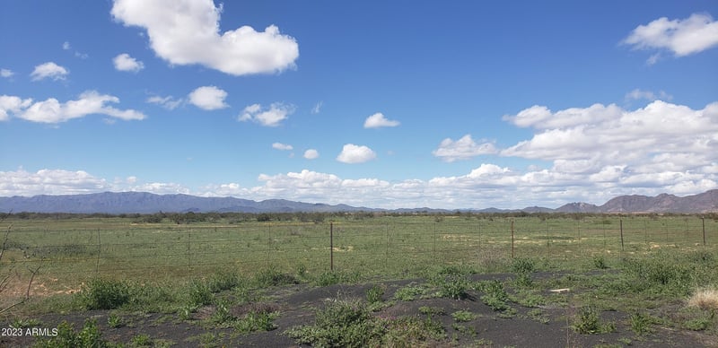 0 Valley Rd #Part of 002J, Aguila, AZ 85320