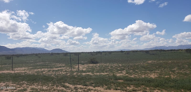 0 Valley Rd #Part of 002J, Aguila, AZ 85320