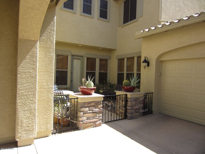 0 W --, Phoenix, AZ 85086