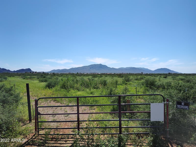 0 W Buffalo Dog Rd, Aguila, AZ 85320
