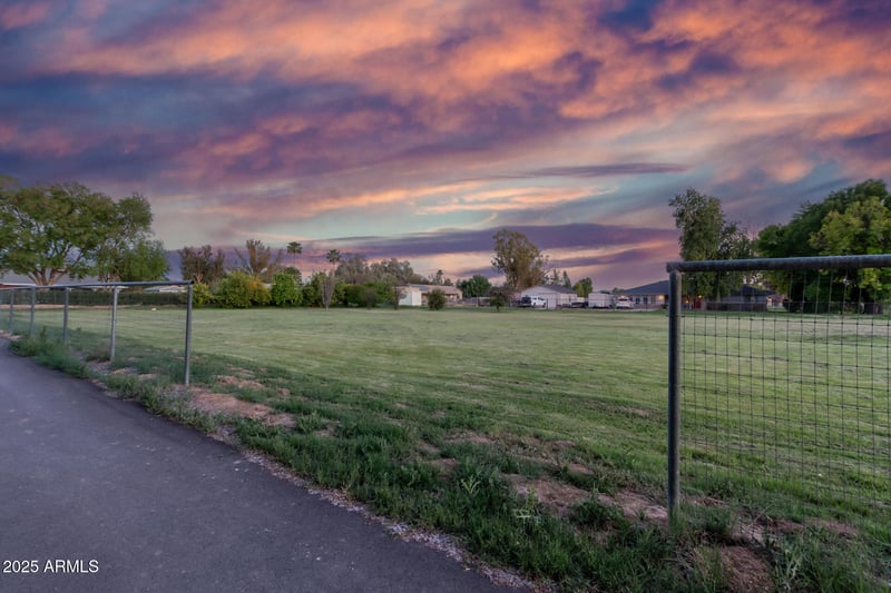 000 Creosote Ln #-, Gilbert, AZ 85298