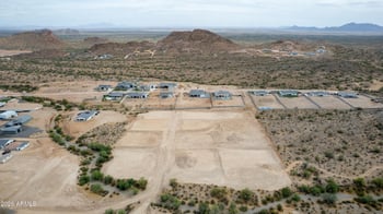 000 Rhea Rd #6, Queen Creek, AZ 85144