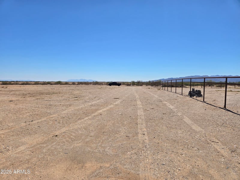 000 Xxx -- #-, Wittmann, AZ 85361