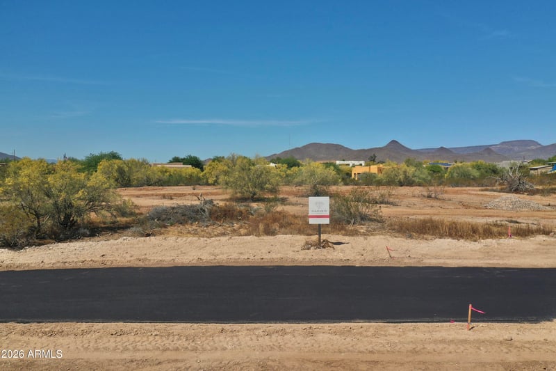 0000 E Carriage Ln #2, Phoenix, AZ 85086