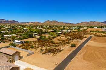 0000 Carriage Ln #4, Phoenix, AZ 85086
