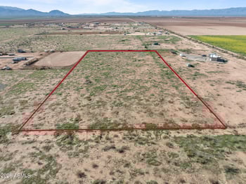 001 Long Rifle Rd #-, Aguila, AZ 85320