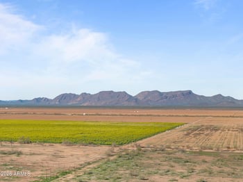 001 Long Rifle Rd #-, Aguila, AZ 85320