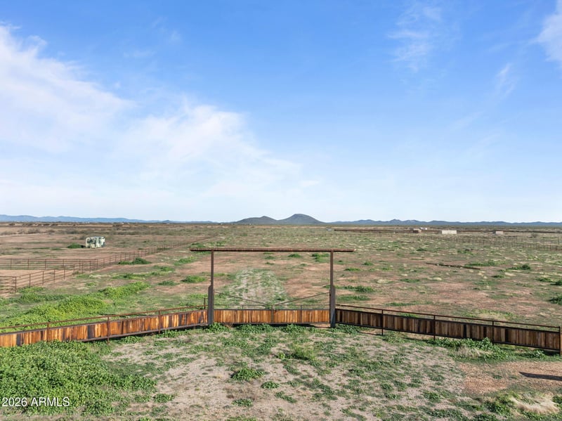 001 W Long Rifle Rd #-, Aguila, AZ 85320