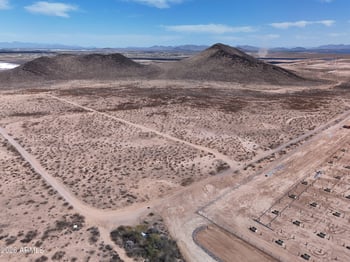 002 Southern Ave #-, Tonopah, AZ 85354