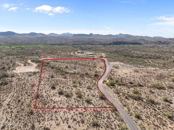 00xxx Quiet Hills Lot #3 Dr #-, Morristown, AZ 85342