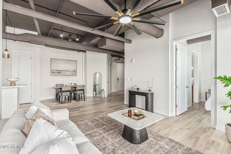 1 E Lexington Ave #1402, Phoenix, AZ 85012