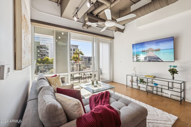 1 Lexington Ave #302, Phoenix, AZ 85012