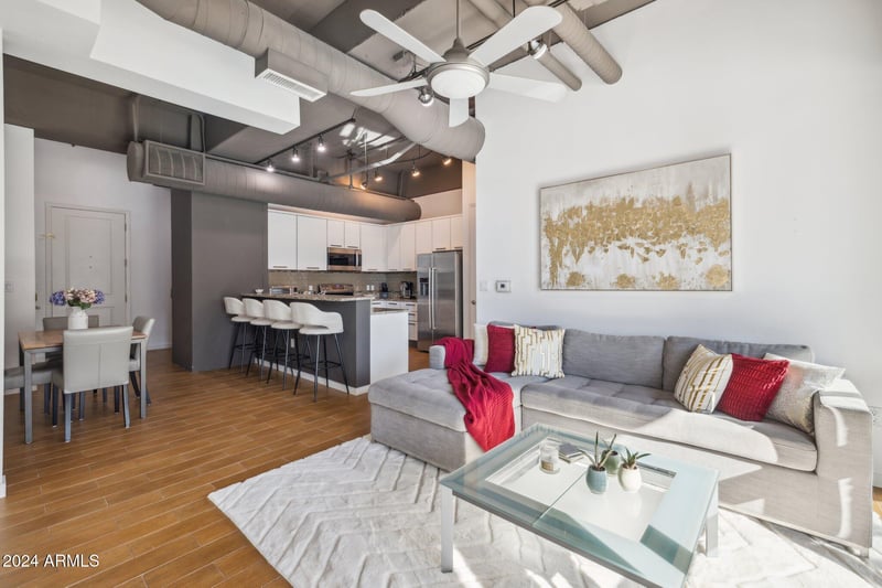 1 Lexington Ave #302, Phoenix, AZ 85012
