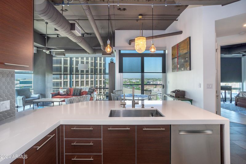 1 E Lexington Ave #910, Phoenix, AZ 85012