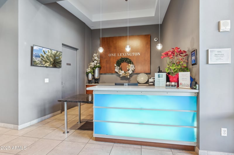 1 Lexington Ave #701, Phoenix, AZ 85012