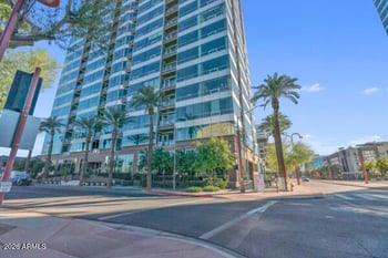 1 Lexington Ave #809, Phoenix, AZ 85012