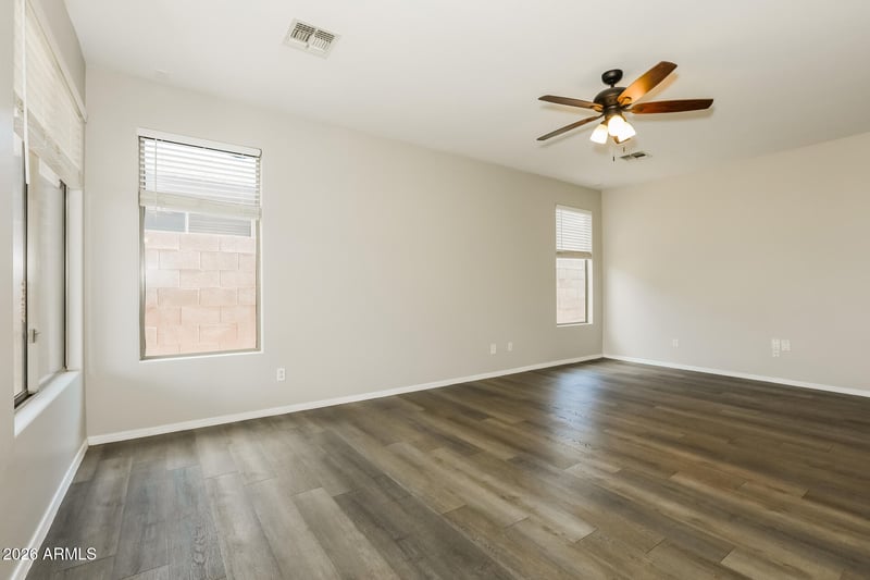 10 Mill Reef Dr, San Tan Valley, AZ 85143
