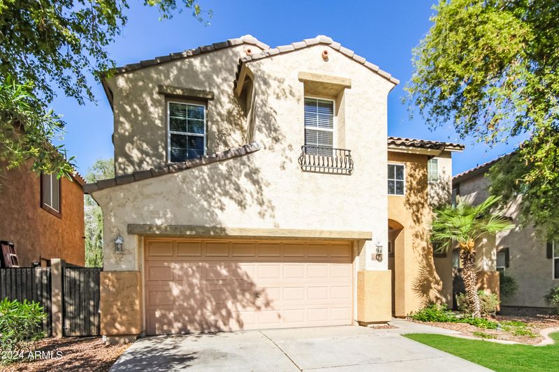 10 N 88th Dr, Tolleson, AZ 85353