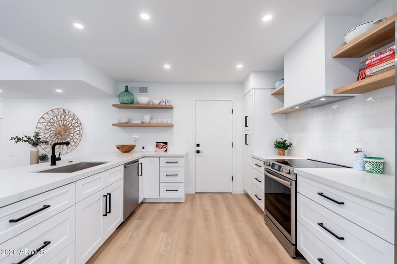 10 W Georgia Ave #16, Phoenix, AZ 85013
