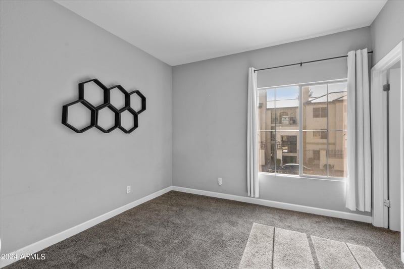 100 E Fillmore St #215, Phoenix, AZ 85004