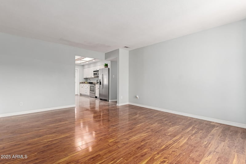 100 Geneva Dr, Tempe, AZ 85282