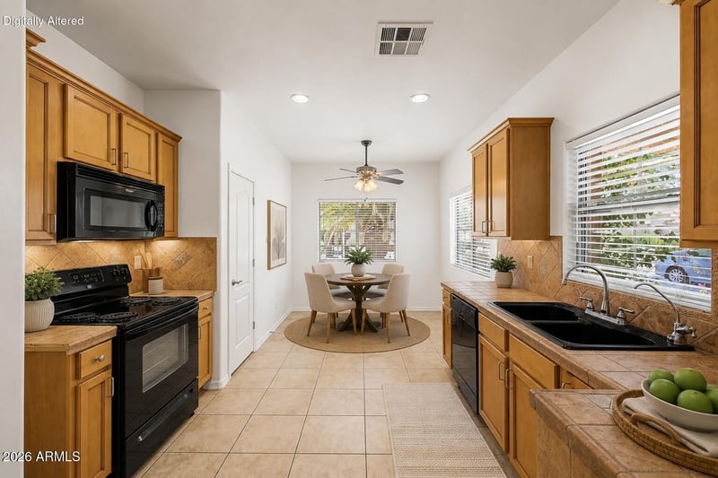 100 W Dana Dr W, San Tan Valley, AZ 85143