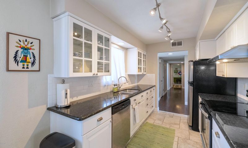 100 W Maryland Ave #L2, Phoenix, AZ 85013