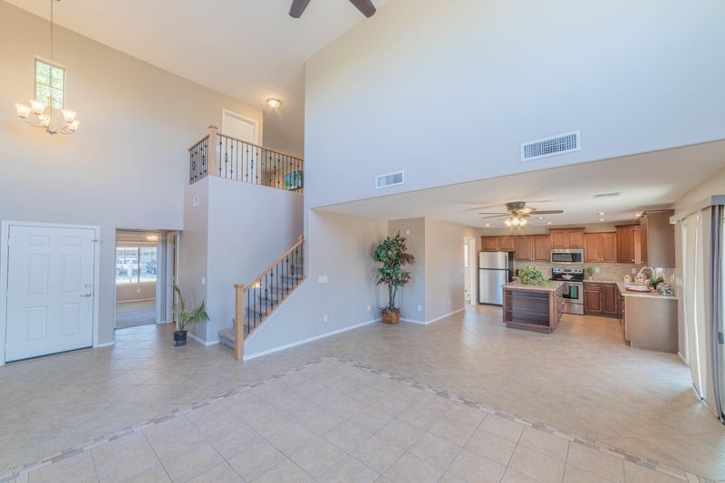 1000 W Vineyard Plains Dr, San Tan Valley, AZ 85143