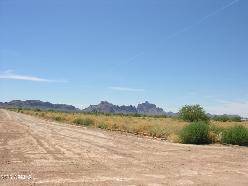 10000 540th Ave #214, Tonopah, AZ 85354