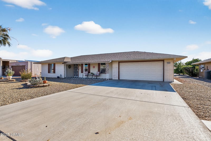10001 Burns Dr, Sun City, AZ 85351