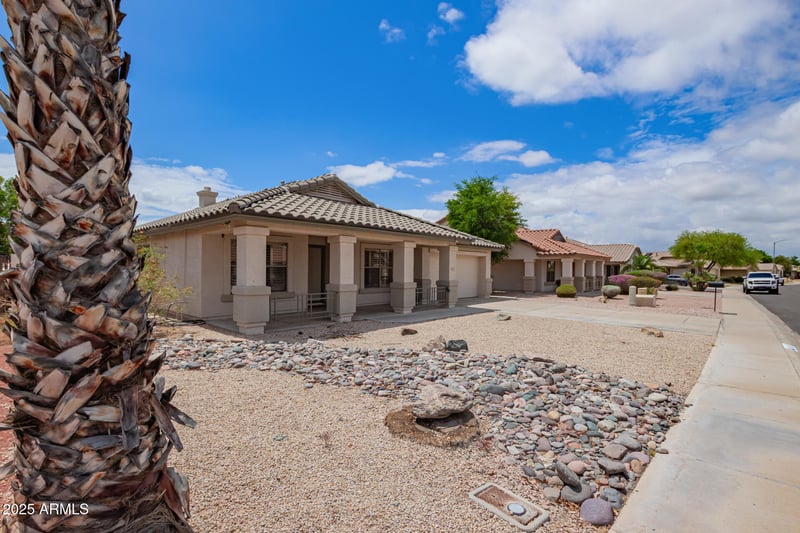 10001 Potter Dr, Peoria, AZ 85382