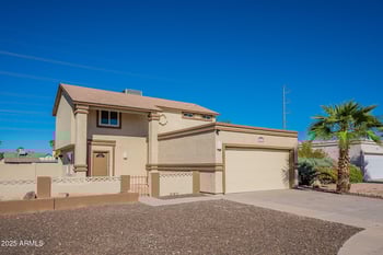 10002 66th Ln, Glendale, AZ 85302