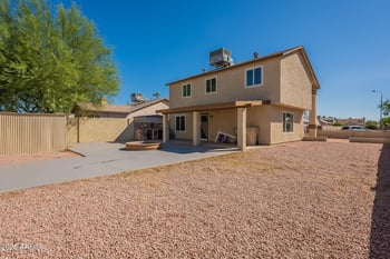 10002 66th Ln, Glendale, AZ 85302