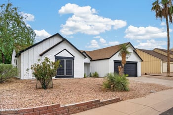 10002 47th Pl, Phoenix, AZ 85044