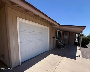 10002 W Desert Hills Dr, Sun City, AZ 85351