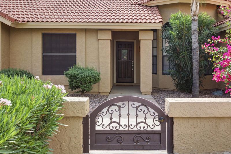 10003 E Dreyfus Ave, Scottsdale, AZ 85260